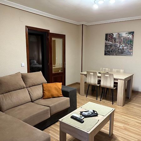 Apartamento Piso La Reina Medina del Campo Exterior foto