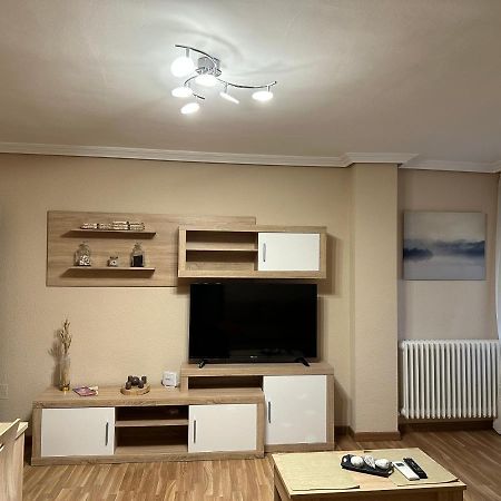 Apartamento Piso La Reina Medina del Campo Exterior foto