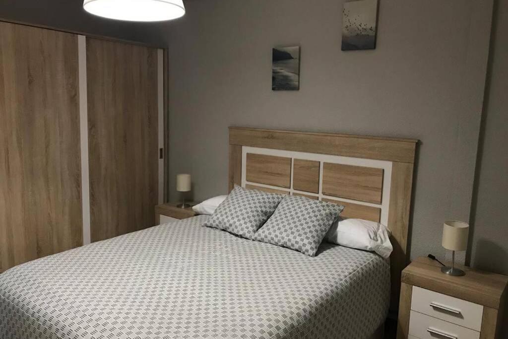 Apartamento Piso La Reina Medina del Campo Exterior foto